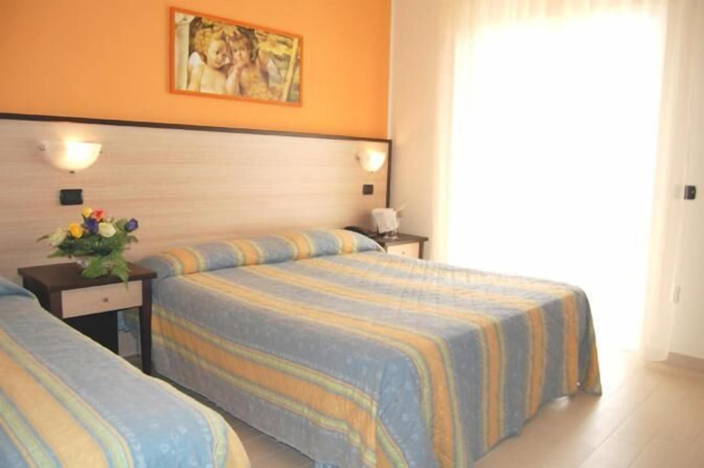 Room 4, hotel Cristall, Ascoli Piceno