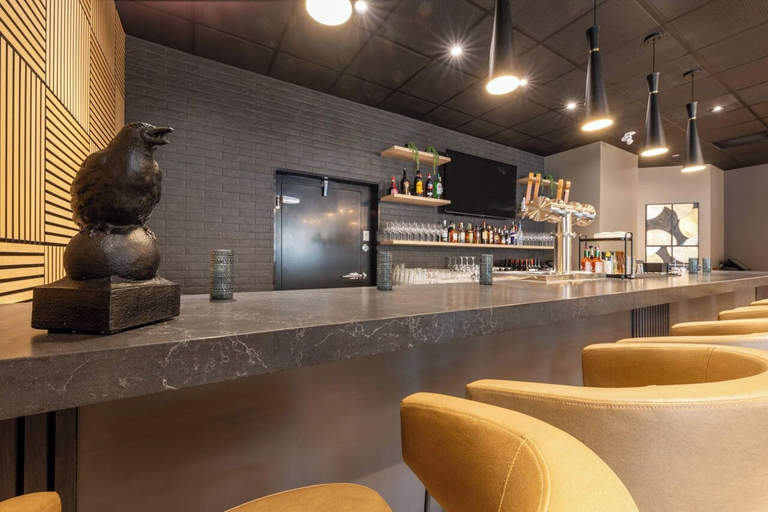 Food & Drinks 5, Prestige Golden Hotel, Columbia-Shuswap