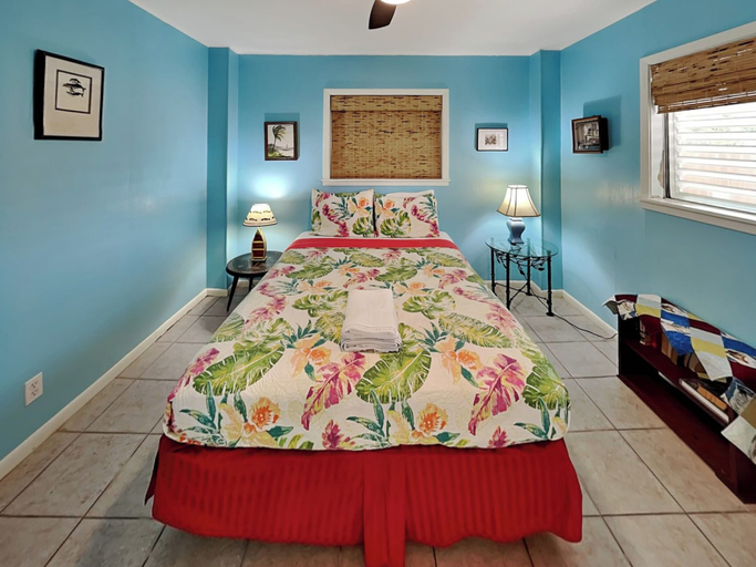 Bedroom 2, Paradise Retreat by Silver Sands Vacation Rentals, Nueces