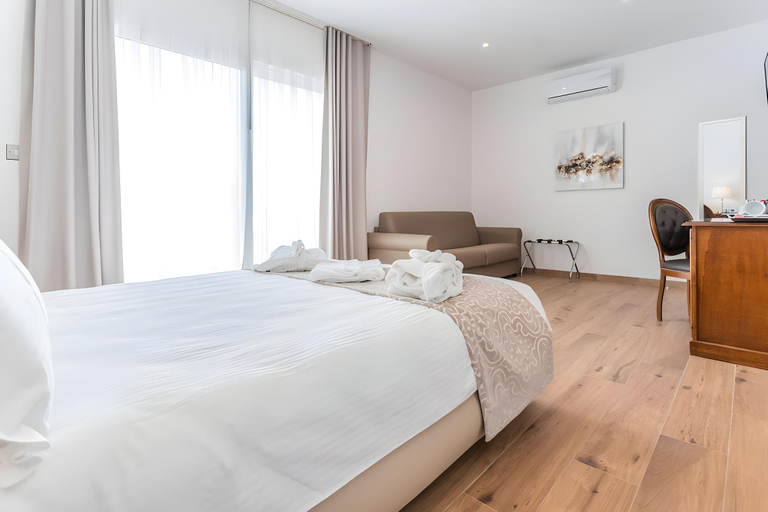 Bedroom 3, Palazzo Violetta Boutique Hotel