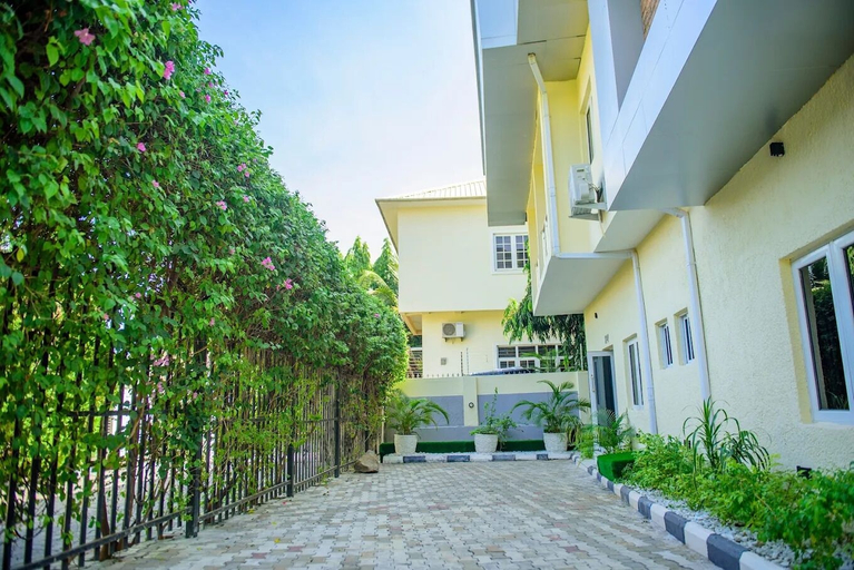 Property grounds 5, Roseann Gold Hotel And Resort, AbujaMun