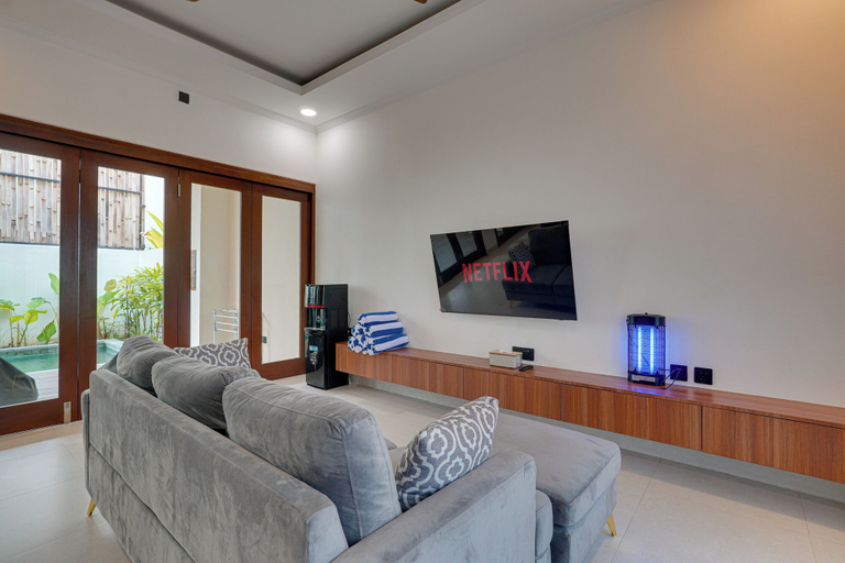 Living area 5, Villa Cherry La Vie - Seminyak, Badung