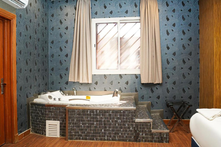 Bathroom 4, Palette Luxury Credi Hotel, Riyadh