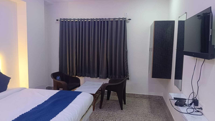 Room 5, HOTEL JAGAPATHI INTERNATIONAL, Krishna