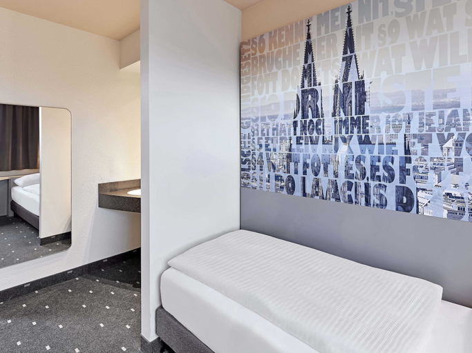 Bedroom 4, B&B Hotel Köln-West, Köln