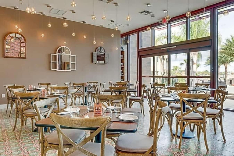 Food & Drinks 5, Marvelous 4 Bd Close to Disney @ Magic Village 3153, Osceola