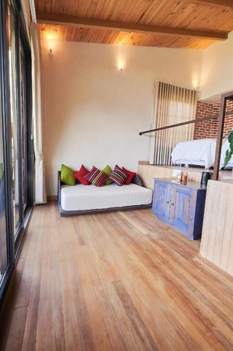 Room 2, Wayarumi, Carhuaz