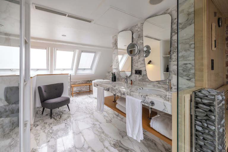 Bathroom 5, Hôtel Artus, Paris