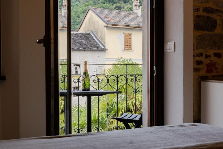 Interior 4, Casa Tabarini, Novara