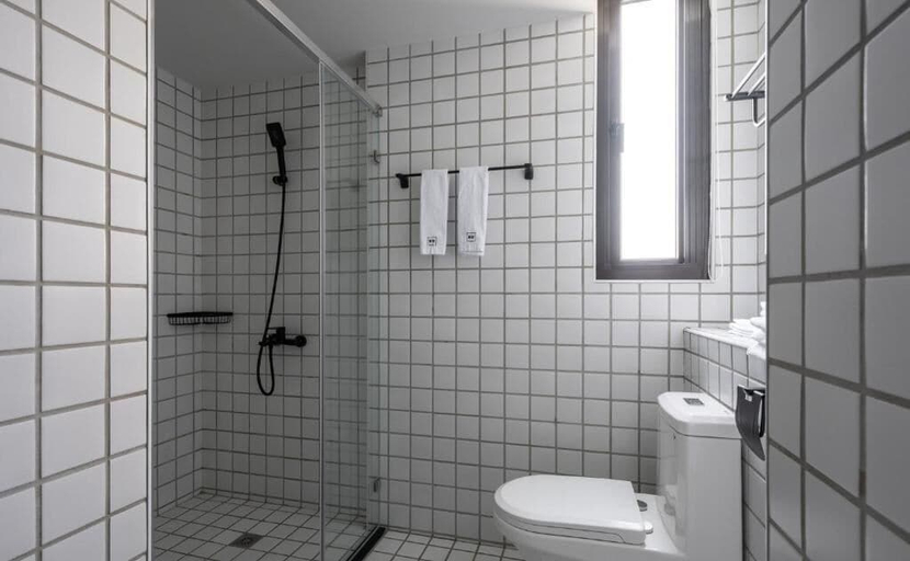 Bathroom 3, H suite inn, Changhua