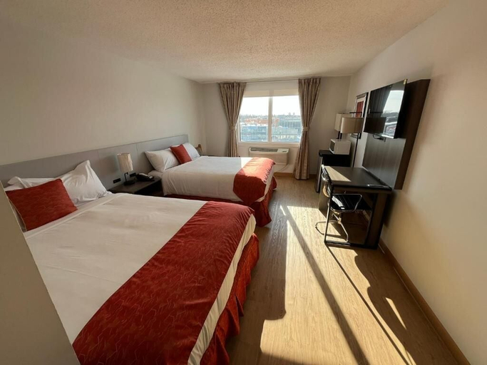 Room 3, THE LODGE INN, Division No. 11
