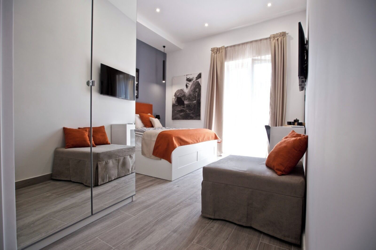 Bedroom 4, Scugnizzo Apartment, Napoli