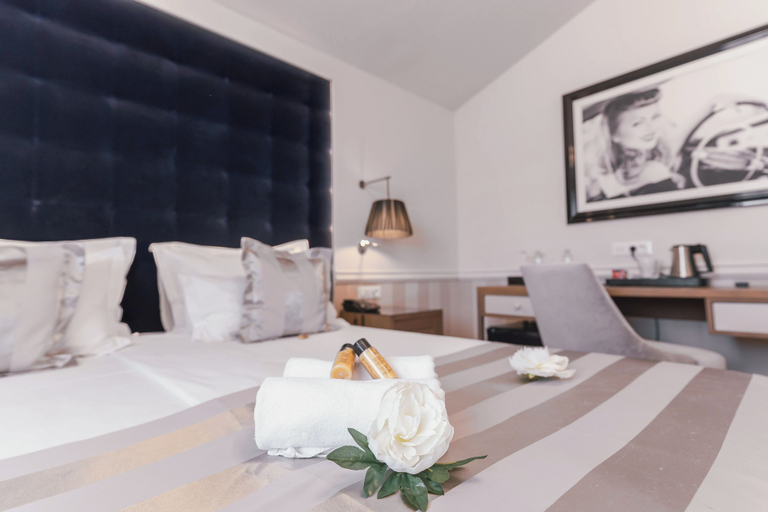 Bedroom 3, Grand Hotel Slavia, Baška Voda