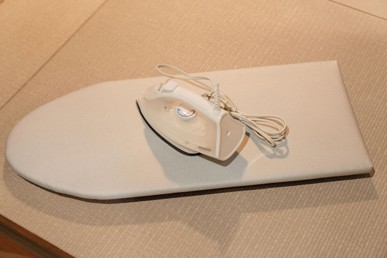 Iron/ironing board, Beppu Takekaze, Beppu