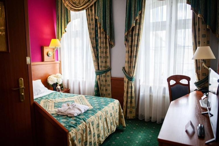 Bedroom 4, Hotel Pietrak, Gniezno