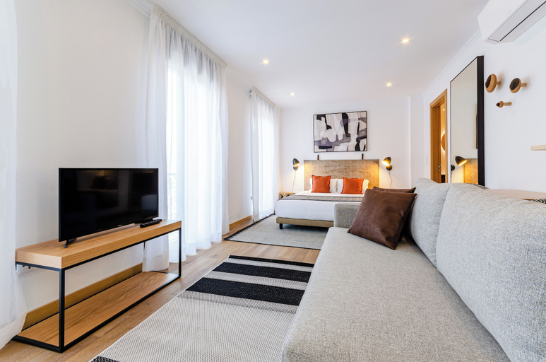 Others 5, Morais Soares 131, Lisbon