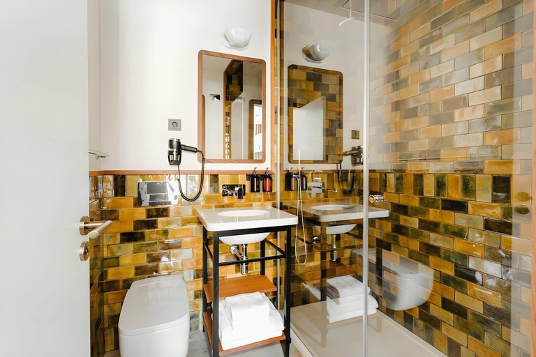 Bathroom 4, Hotel Casa Luz, Barcelona