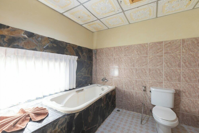 Bathroom 5, Kata Palace Hotel, Phuket Island