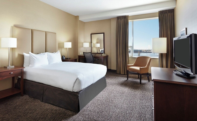 Bedroom 4, Saint John Harbourfront Hotel, Saint John