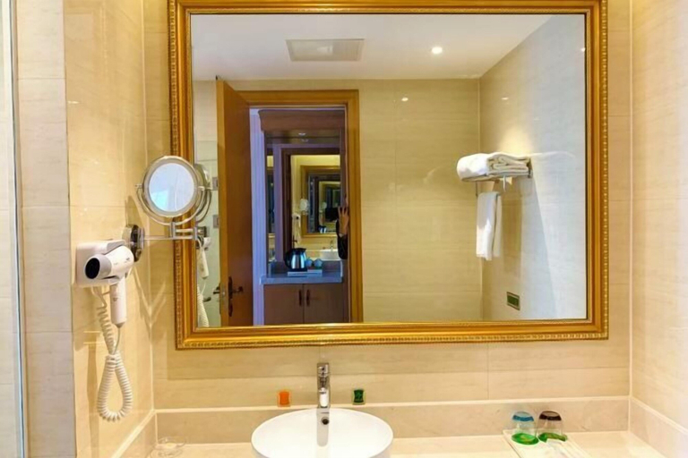Bathroom 4, Vienna International Hotel (Khorgos Port), Ili Kazakh