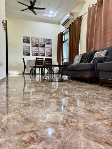 Living area 3, Homestay Selesa KPB Guest House, Kuala Terengganu