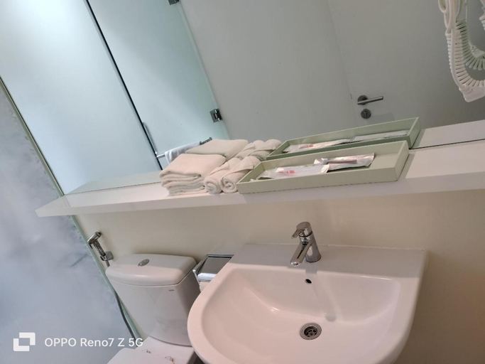Bathroom 4, Resort Oceanami, Đất Đỏ