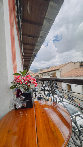 Others 4, MICA'S HOUSE, Cusco