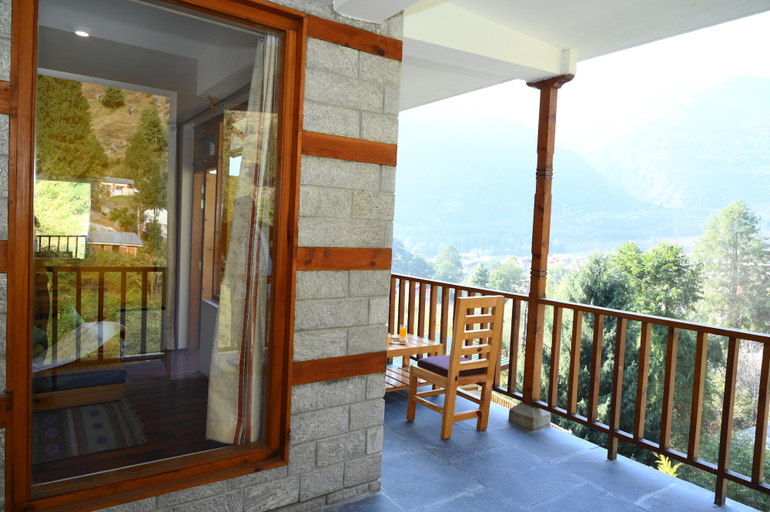 Property grounds 1, Soulful Abodes, Kullu