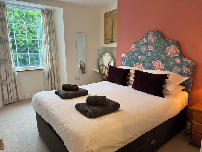 Bedroom 2, Holyland House - Greenacres Estates, Pembrokeshire