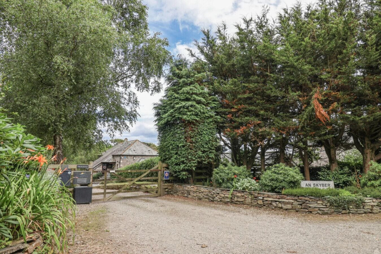 Room 5, Whitsand Cottage in Cornwall, Cornwall