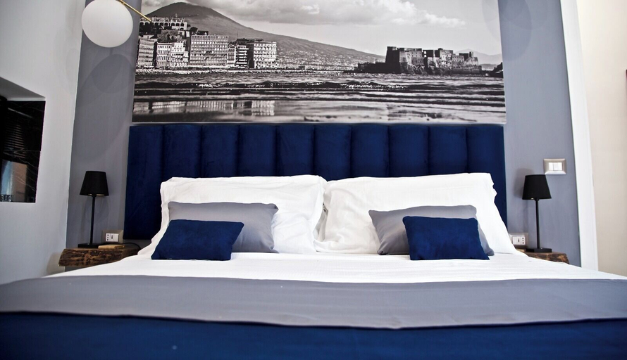 Bedroom 5, Scugnizzo Apartment, Napoli