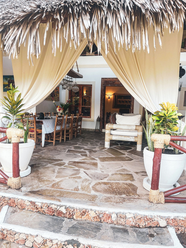 Outdoor dining 4, SMERALDO BEACH CLUB, Malindi