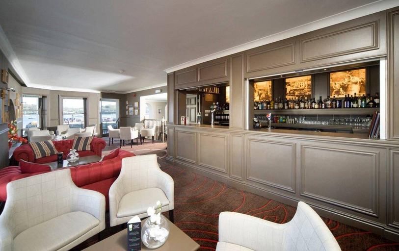 Food & Drinks 3, Ship and Castle Hotel, Cornwall