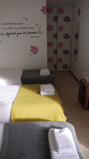 Bedroom 3, Du côté de Chez SAM La Marguetière, Allier