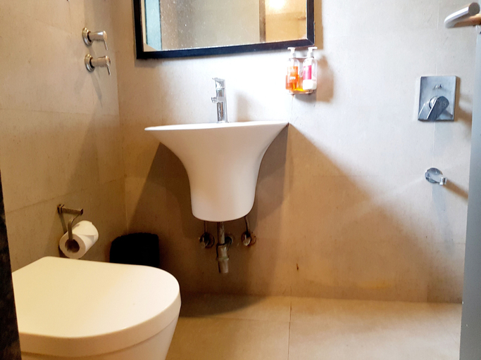 Bathroom 5, The UniContinental - Campus Accommodation, Mumbai Suburban