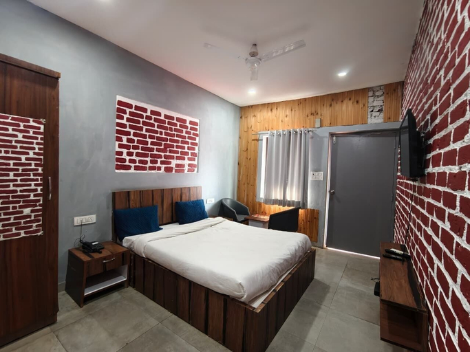 Bedroom 3, Hotel Indo Tiger By Rawat Hospitality, Dehradun