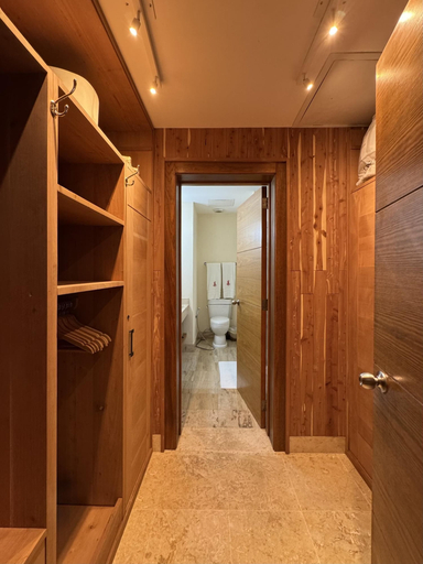 Room 5, Spacious Golf View Apartment in Puntacana Resort Club, Salvaleon de Higuey