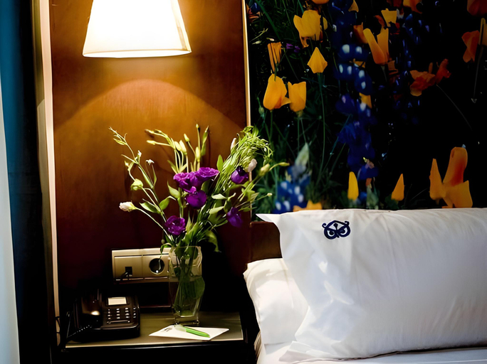 Bedroom 2, Suites Gran Via 44, Granada