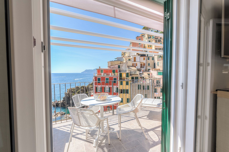Interior 4, Luxury Seaview Rooftop by The First, La Spezia
