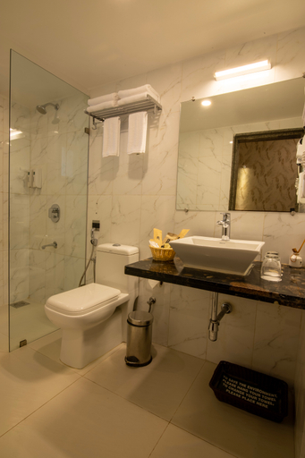 Bathroom 5, Ocean Palms, North Goa