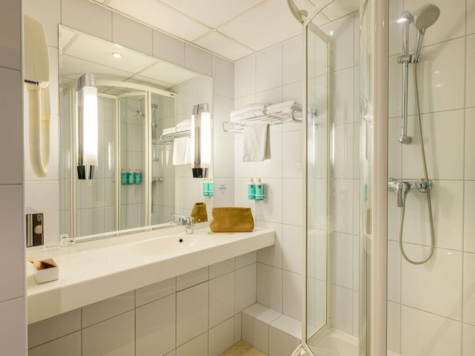 Bathroom 4, Novotel Gdansk Centrum, Gdańsk City