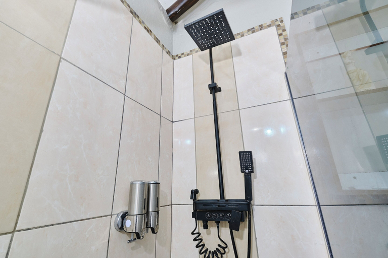 Bathroom 4, Harmony Guest House, City of Johannesburg