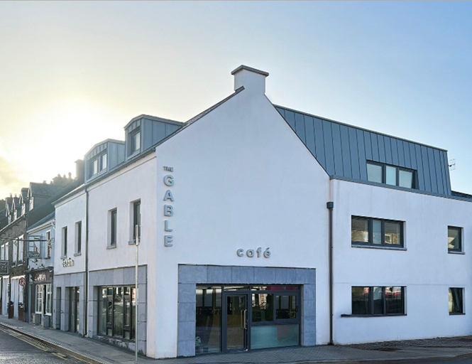 Exterior, The Gable Dingle