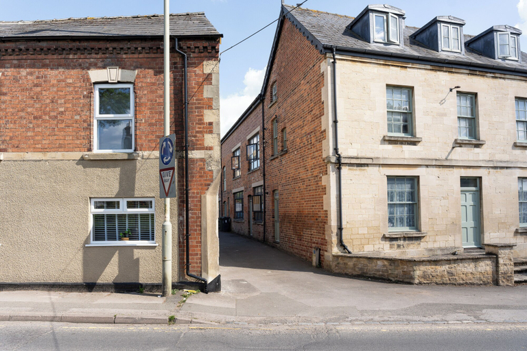 Exterior & Views 2, Hosta House, Gloucestershire
