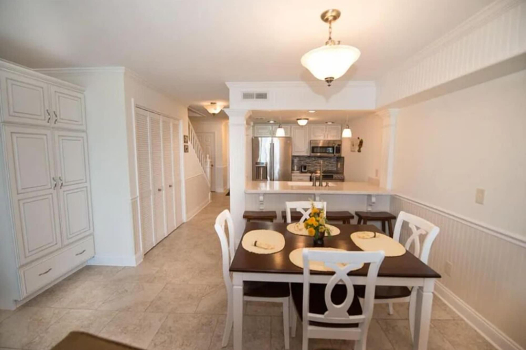 Dining 4, Seagull Villas #7, Bay