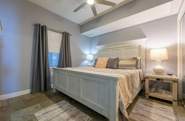 Bedroom 4, Seychelles 907, Bay