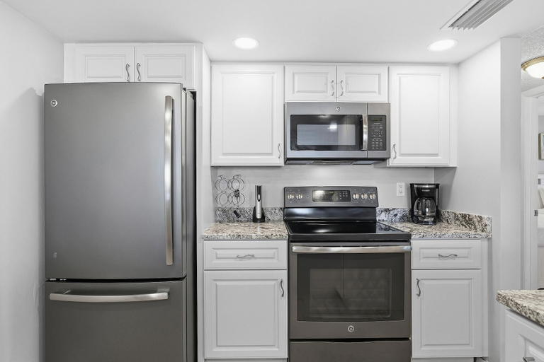 Private kitchen 3, Sand Dollar 501, Volusia