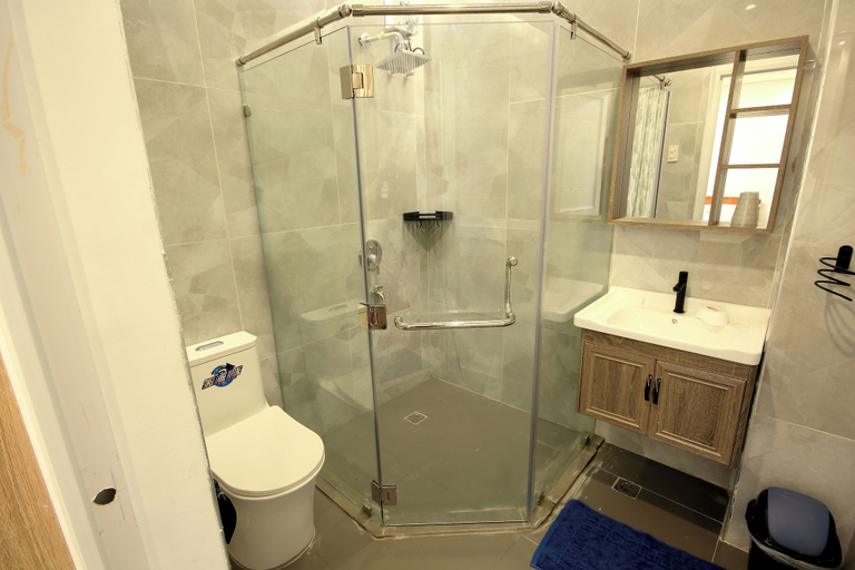 Bathroom 3, A&A of the North, Cabangan