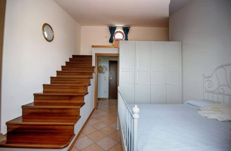 Room 2, Villa Laurì, Napoli