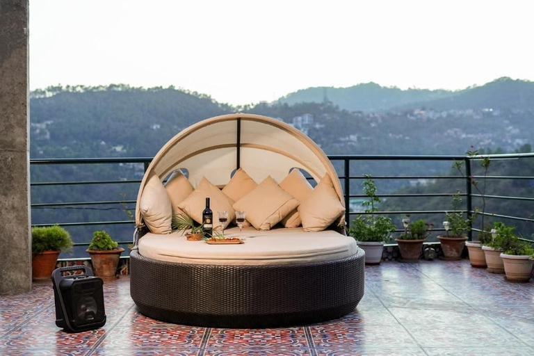 Property grounds 3, ELIVAAS Dilli House Villa with Pvt pool, Solan